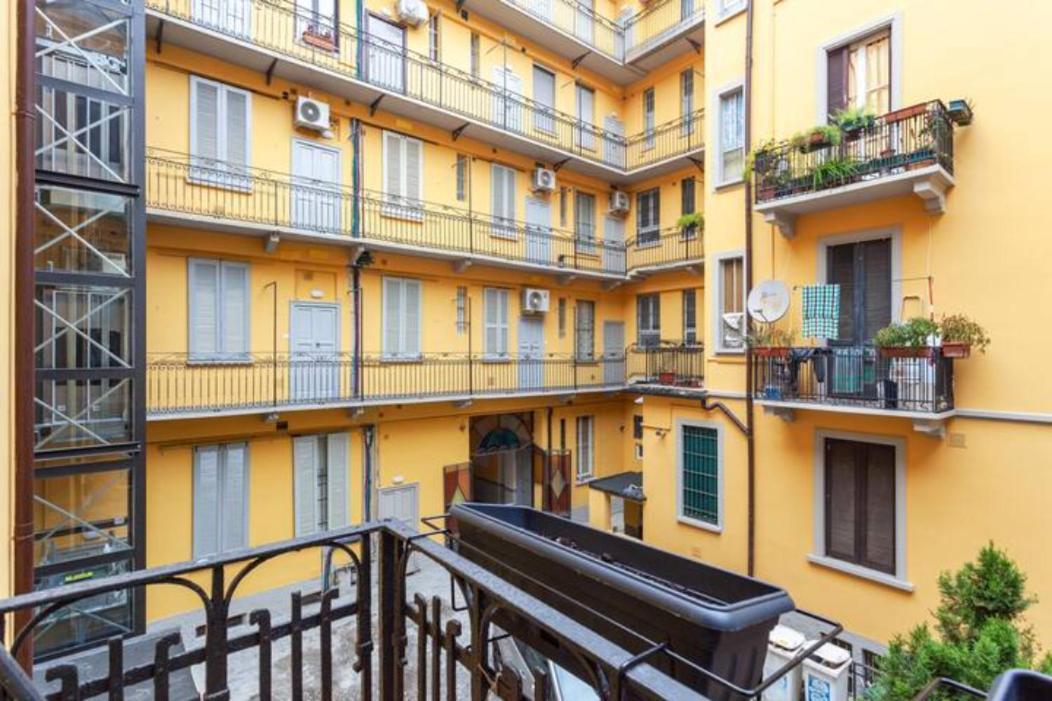 Isola And Zara Comfortable Apartment ميلان المظهر الخارجي الصورة