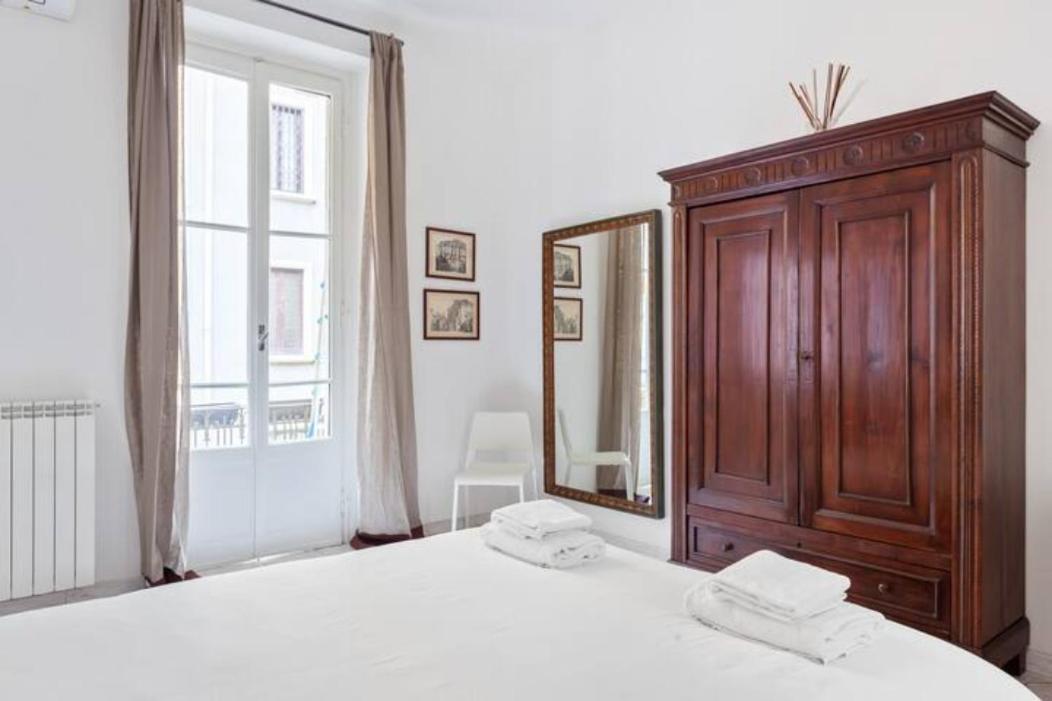 Isola And Zara Comfortable Apartment ميلان المظهر الخارجي الصورة